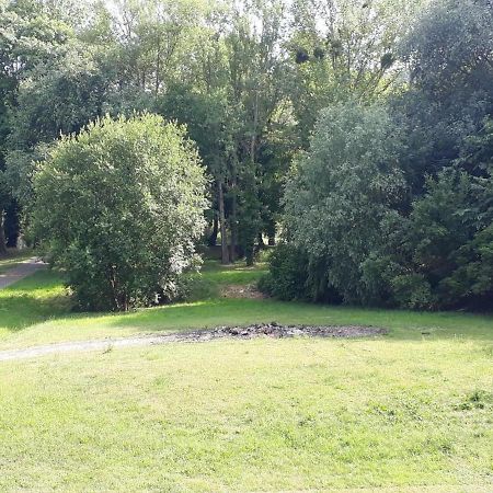 Ruhige Ferienwohnung Im Gutshaus Niederorschel Екстериор снимка